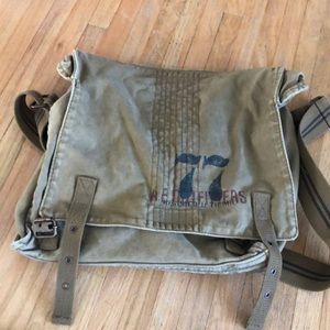 American Eagle messenger bag